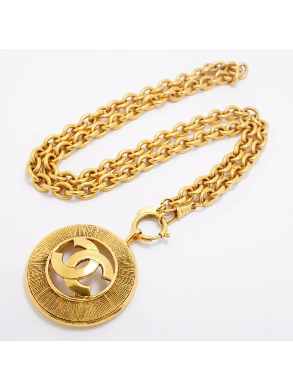 Chanel necklace vintage